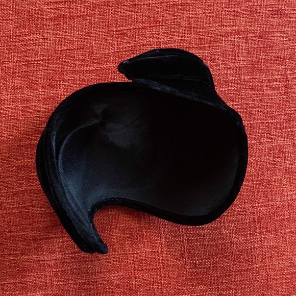 VTG 40’s Black Velvet Rhinestones Fascinator Hat - Picture 10 of 12